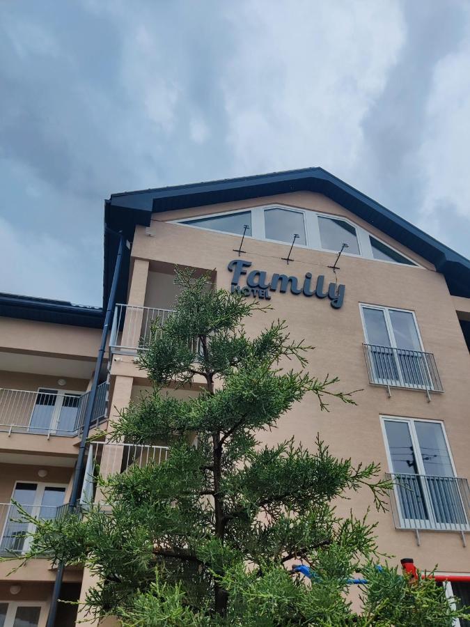 Family Hotel Hrybiwka Zewnętrze zdjęcie