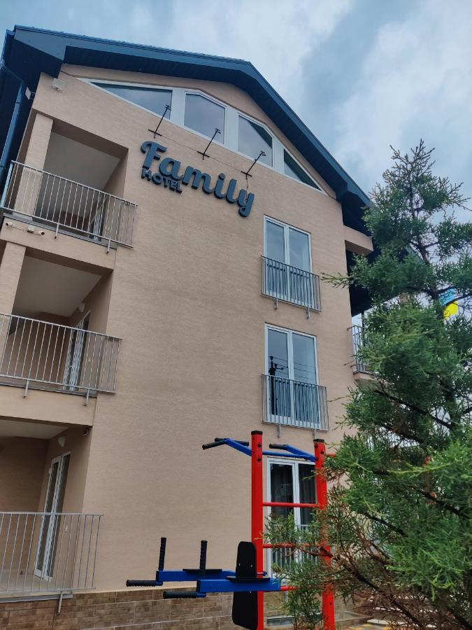 Family Hotel Hrybiwka Zewnętrze zdjęcie